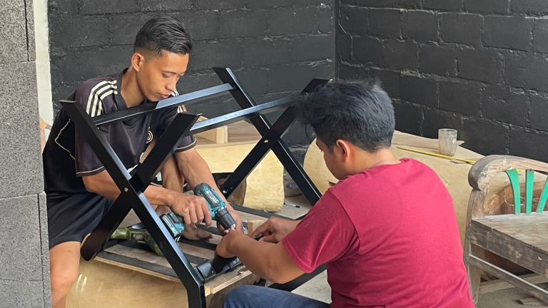 Vendor Kayu untuk Bikin Sampel Produk Furniture dan Kerajinan Kayu Pertama Kamu di Muncul Natural Craft